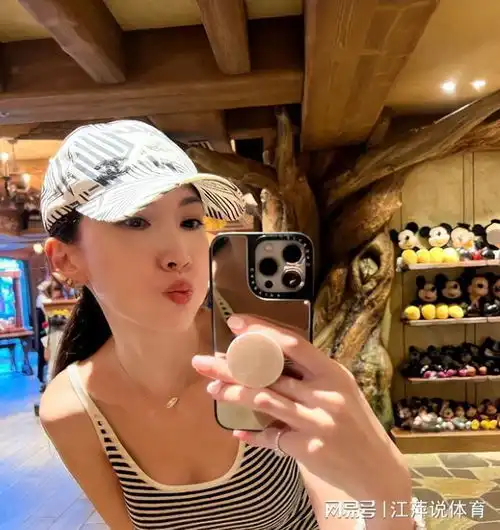 林志颖,老婆孩子去旅游,长子kimi已经变成身宽体胖的大男人