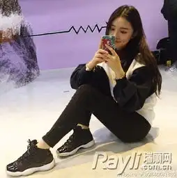 林允倪妮最爱穿长裤领衔休闲派和女王范儿