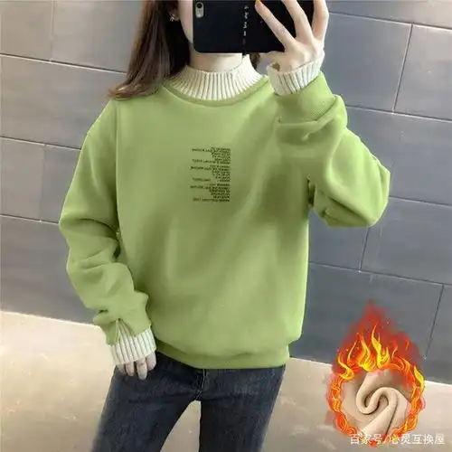 忽然发现,这加绒卫衣,比皮草保暖,五十岁女人穿,显年轻