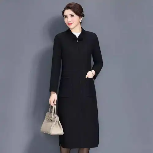 这才是60后女人穿的毛呢外套,优雅保暖上档次,有女人味