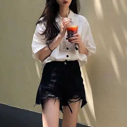 新款鬼马少女卡通印花短袖衬衫女学生夏韩版宽松学院风衬衣上衣女
