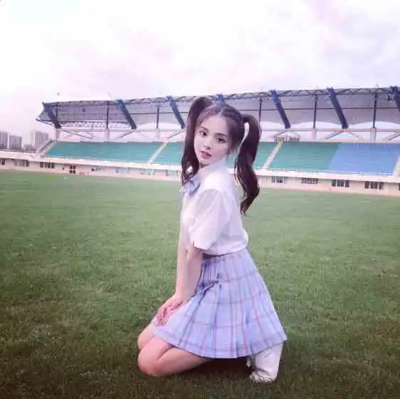 杨超越为滴滴遇害者发声愿所有女孩都被温柔以待