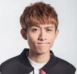 王俊凯张一山你们谁偷偷代言了虎牙,粉丝快说