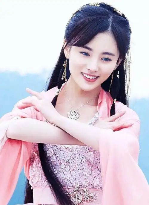 演过郡主的5大美女,鞠婧祎第4,贾静雯第2,第一美到极致
