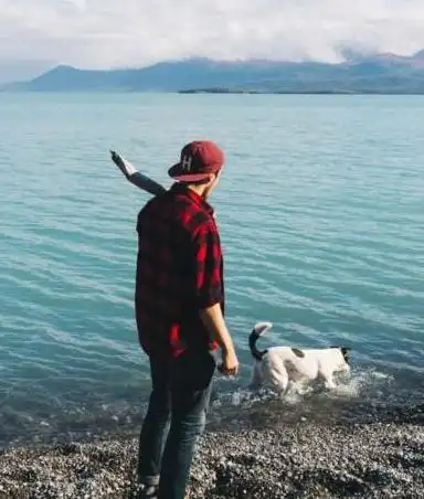 心理测试选一个你喜欢的男背影,测你会和多少个异性谈恋爱