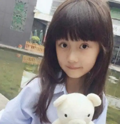 赵薇女儿长得太漂亮,被全网禁止整容,如今美出新高度