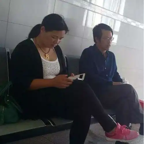 教科书式老赖黄淑芬,你刑满释放了,国人喊你还赔偿款