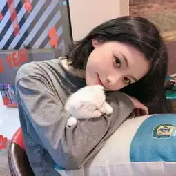 女生头像这是蓝莓,这是草莓,遇见你是我倒霉都有谁