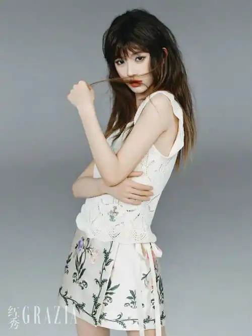 争议女艺人鞠婧祎,卖鞋软广写真