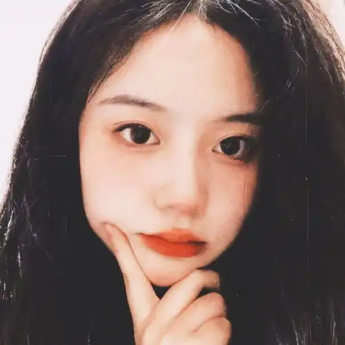 女生头像我这个脑袋只适合和自己玩