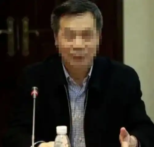 44岁已婚女院长和男村委激情2年丈夫披露不雅细节.网友不要脸