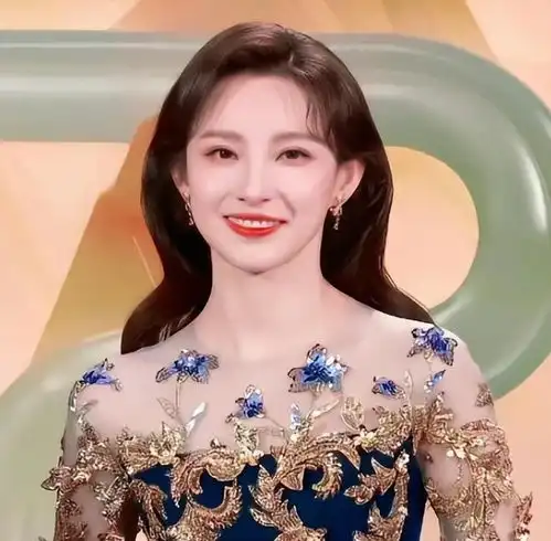 至今未婚的4位央视女主持,年轻时都是大美女,最大的年龄已52岁