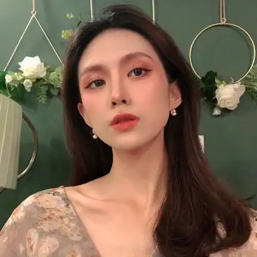 这3种脸型的女生,尽量不要选择留刘海,优势被遮盖还显老