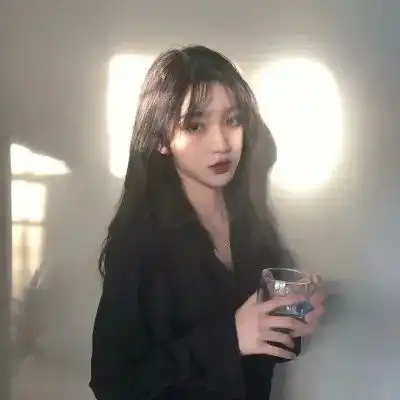 25个话糙理不糙的签名句子,适合发朋友圈,余生致自己