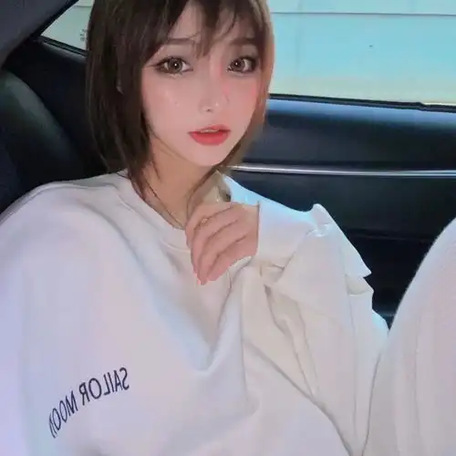 真人女生头像温柔御姐范