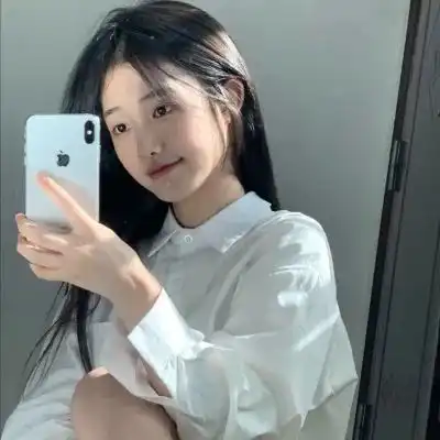女生头像希望熬过一切,星光璀璨,可爱真人女头