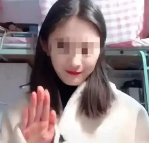 曝光女大学生与金主们的不雅聊天记录,网友热议书白读了吗
