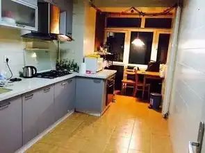 室友住一楼,你住复式二楼好吗