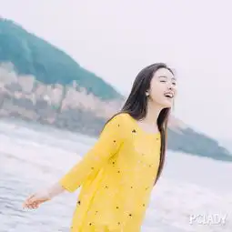 别再追锥子脸了,周冬雨欧阳娜娜教你大饼脸也能装清纯