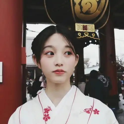请问这个女孩是谁
