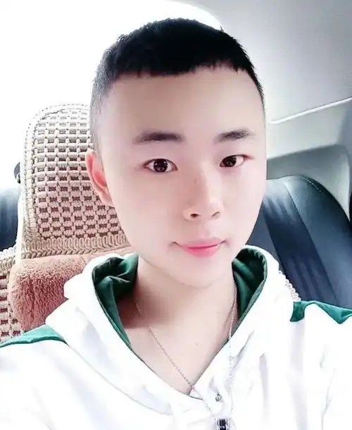 成都最好西点学校看00后大男孩如何为自己的人生赋能