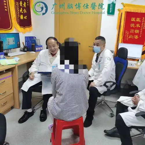 学业压力大患病2年,14岁精神障碍少女的康复之路