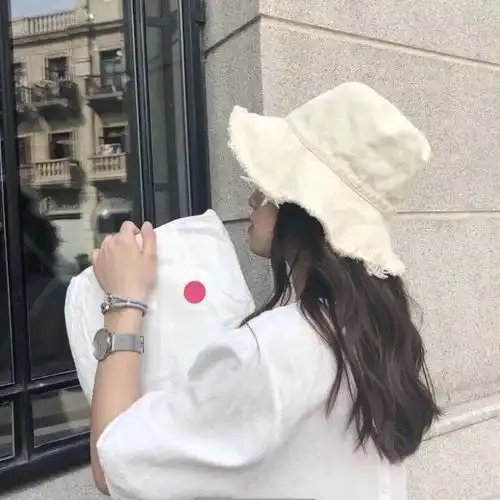你们用过哪些好看的真人女头像尽量多点哈