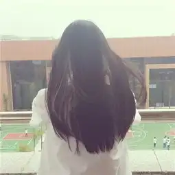 女生唯美背影长发头像2018精选回忆占据了我生命所有时间