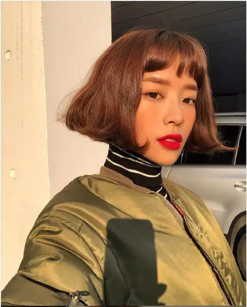 圆脸方脸的女生,发型怎么弄能快速提升气质