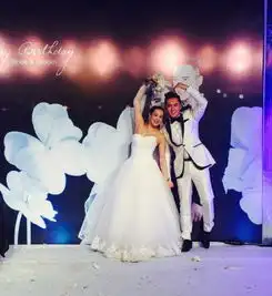 45岁钟丽缇生日派对披婚纱小12岁男友告白女儿见证图