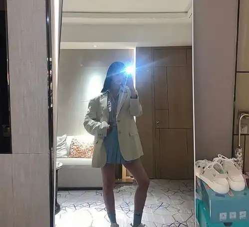 周洁琼越来越有女人味穿白色仙女裙配珍珠项链,变爱豆界富贵花