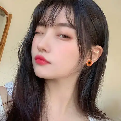 精致小耳钉女2020新款潮雏菊花朵春夏简约耳环韩网红气质清新耳饰