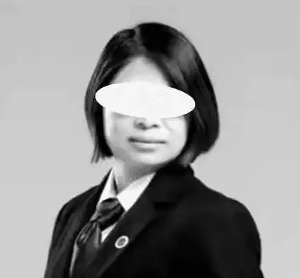 15岁女孩弑母后,没有逃跑,没有害怕,和她母亲待了两天才被发现父母