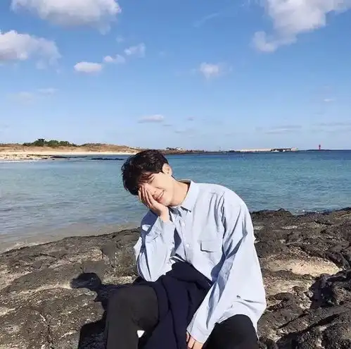 真人男生头像愿一切为之努力的事情,都有浪漫的结果