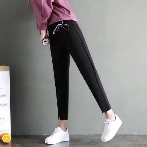 运动休闲风格的女生这个秋季少不了这十件时尚百搭裤子,很嘻哈风