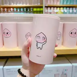 最近桃桃联名款火了,ins少女心十足,多看一眼都会走不动路