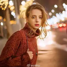 这枚乌克兰美女颜值逆天,因为一张照片竟成了网红