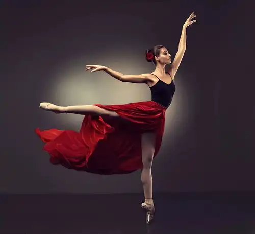芭蕾舞性感美女图片舞女,芭蕾舞女演员,舞蹈演员,美女,拍摄,摄影,图库素材,高清图片,欧美美女,人物图片,图片素材亭亭玉立