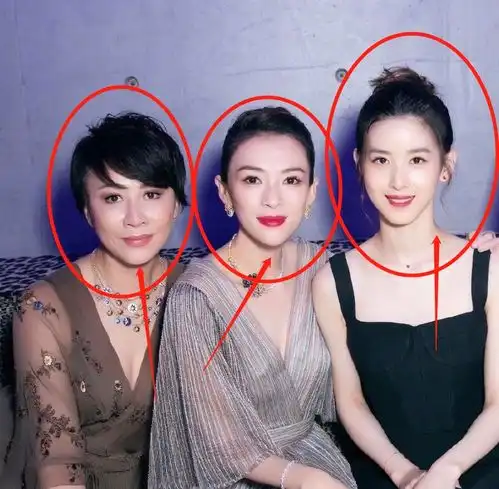 章子怡晒女星晚宴合照,刘雨昕孟美岐出镜超酷,却被章泽天的气质艳压