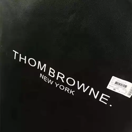 永恒经典,低调内敛有品位黑白灰的百变魅力,没人能比thombrowne男人衣柜不可或缺的一件西装仅288包