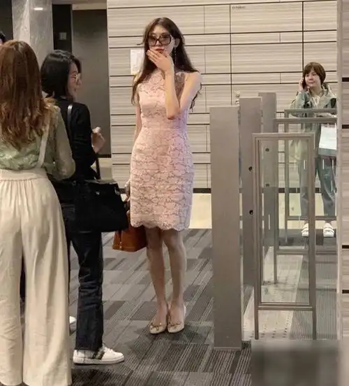 黑泽志玲高清近照曝光,你能看出来这是45岁的女人