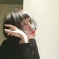 漂亮美女图片头像短发短发美女照片头像真实照片