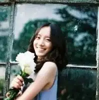 谁有好看的女生真人头像
