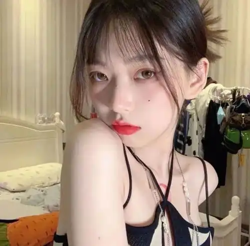 头像黄昏吹着风的软
