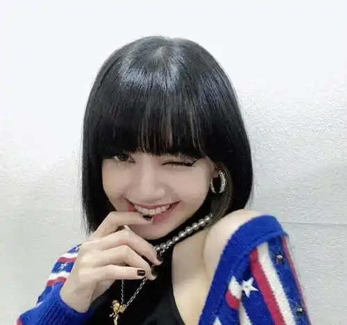 lisa遭韩国全民抵制自觉丢脸崩溃泪爆哭机场