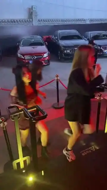 小仙女们来了,蹦迪选手