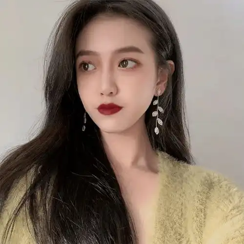 头像满天的星星璀璨那是你眼里的期盼