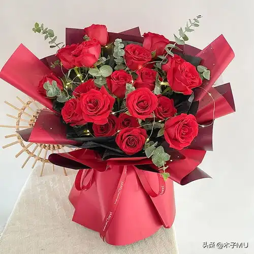 去接女朋友是在车送花还是下车送今日头条