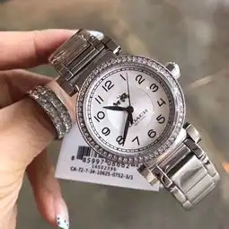 渠道好货,爆款新款正品女表独特星空蓝表盘整圈施华洛世奇水晶镶