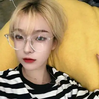 七鹿月亮本无光努力久了也女生头像我要个性网